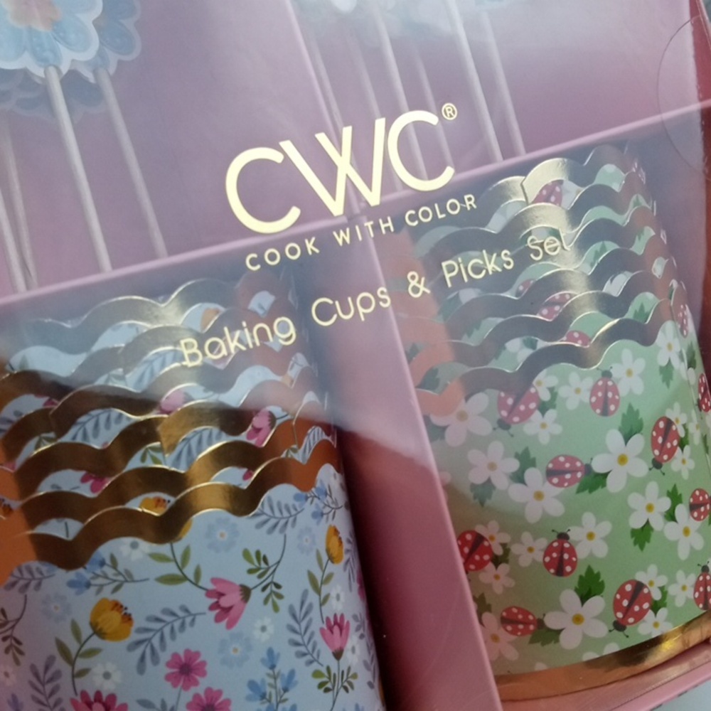 🌼 CWC Floral Party Baking Cup & Picks Set - Picture 2 of 5